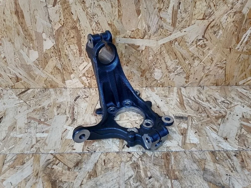 Кулак поворотный пер. лев. Nissan X-Trail III (2013—2019) 400154CE0A