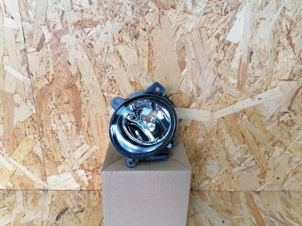 Фара противотуманная левая (ПТФ) ВАЗ (LADA) Largus I (2012—2021) 21900374301100