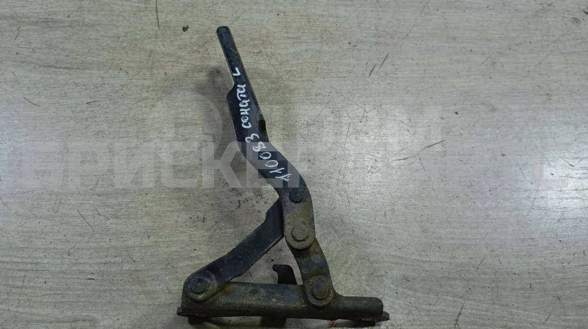 Петля капота левая Хендай Соната 4  (EF)