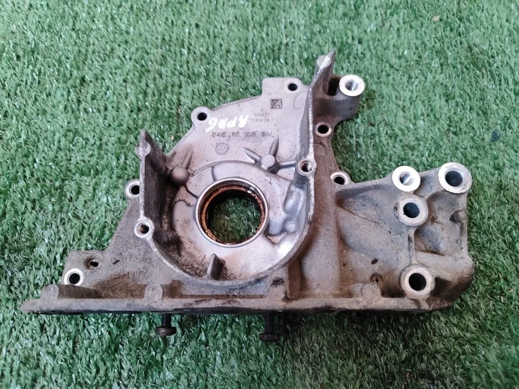 Б.у. масляный насос SKODA RAPID SKODA RAPID