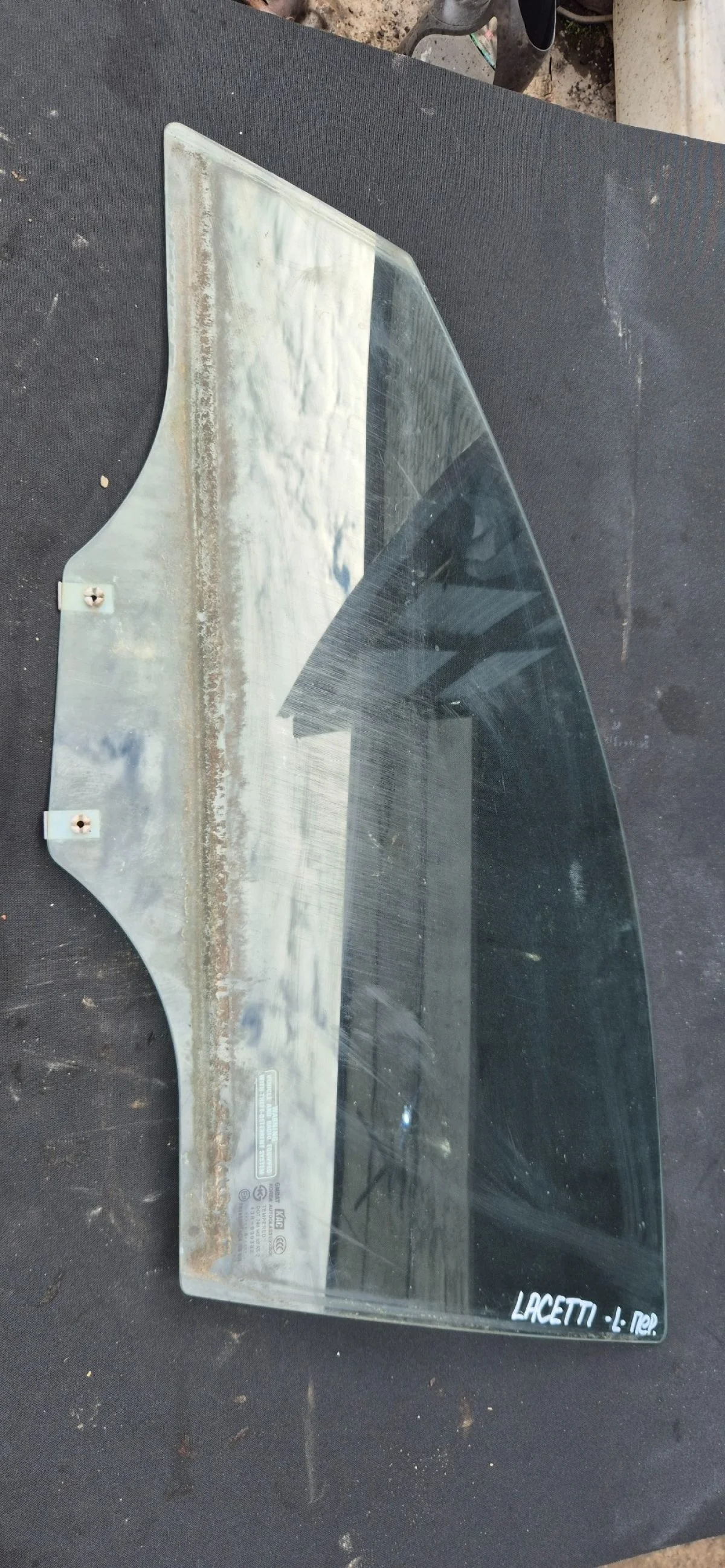 Стекло двери передней левой для Chevrolet Lacetti