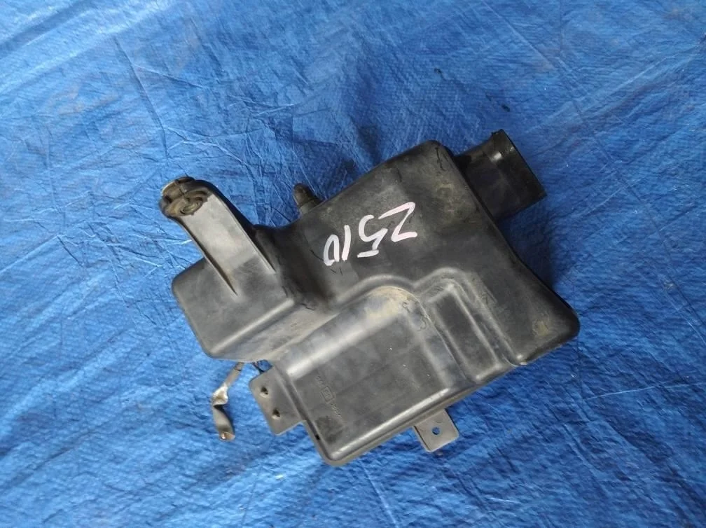 Б.у. резонатор воздушного фильтра NISSAN MURANO Z50 NISSAN MURANO Z50