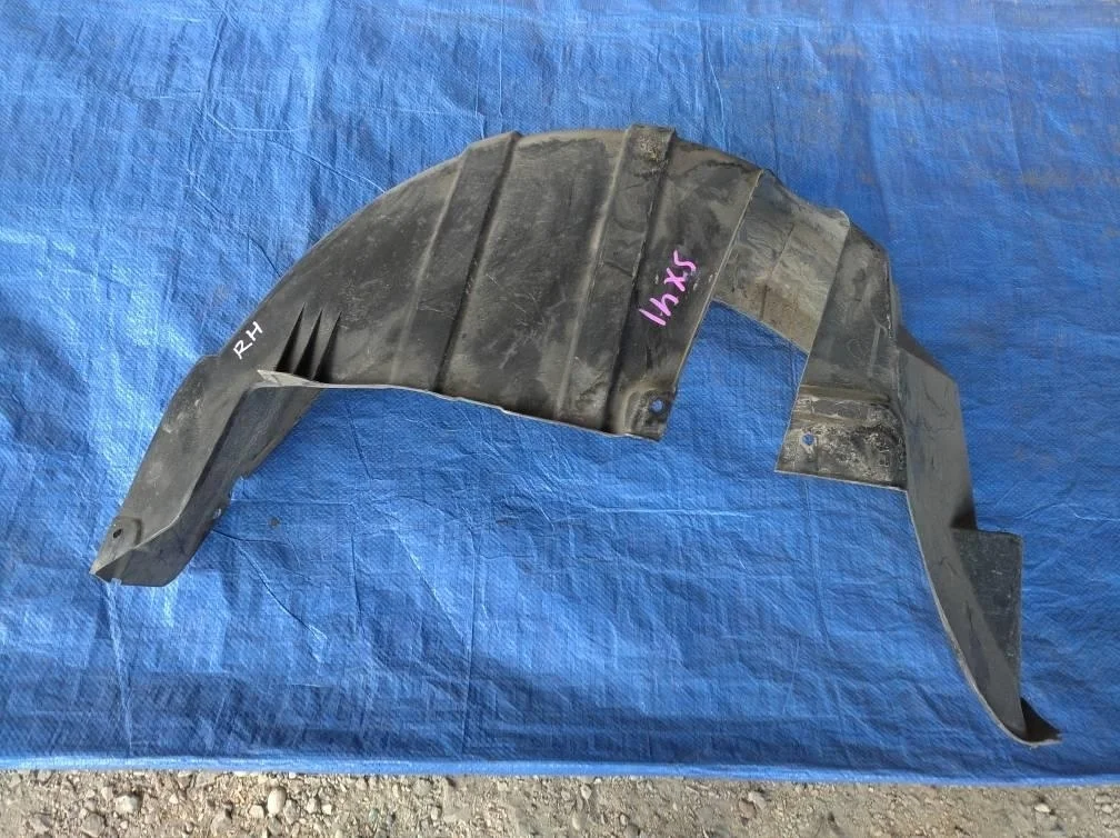 Б.у. подкрылок SUZUKI SX4 YA11S SUZUKI SX4 YA11S