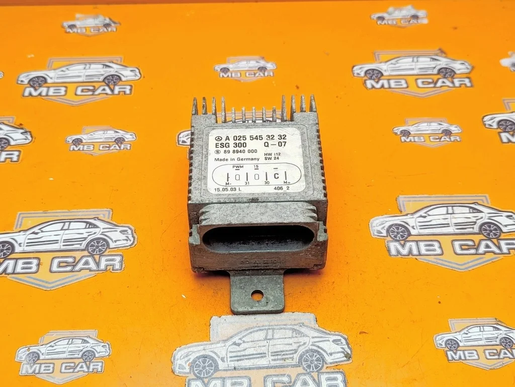 Реле вентилятора Mercedes-Benz