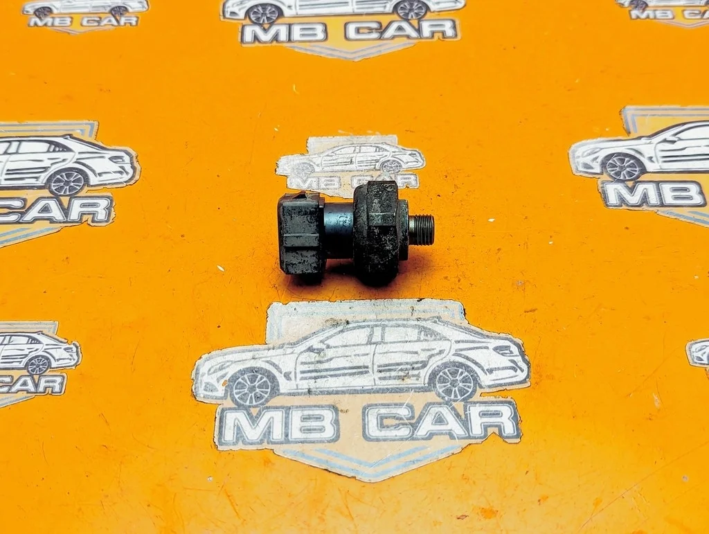 Датчик давления Mercedes-Benz