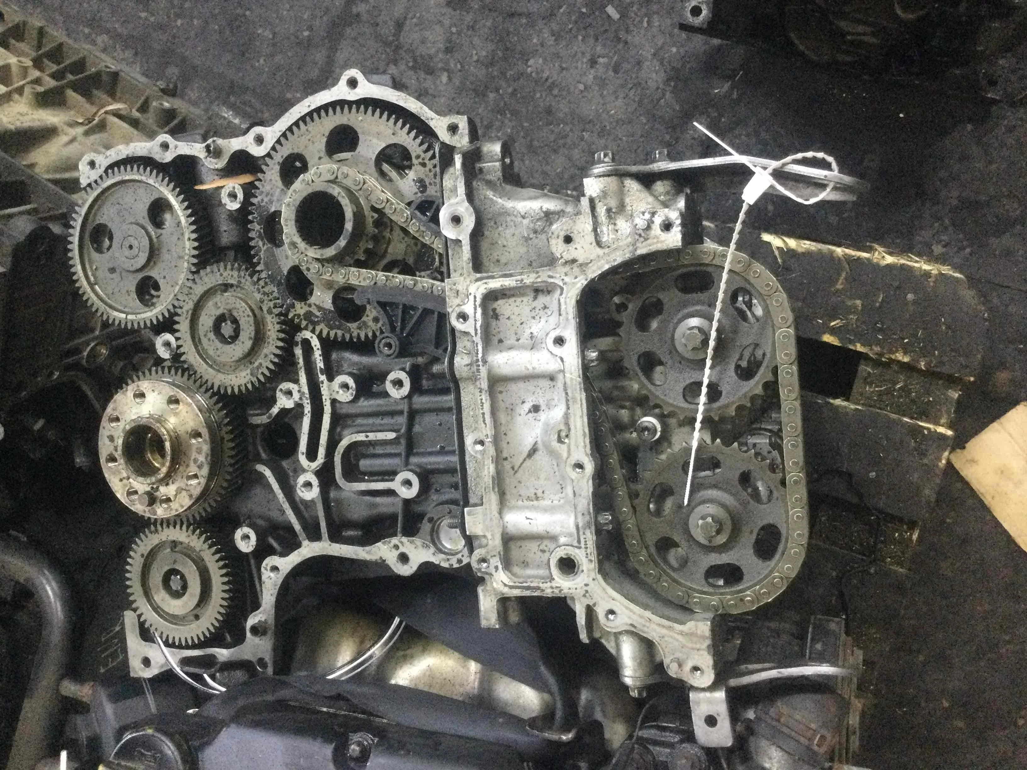 Двигатель Mercedes Sprinter Sprinter II (w906) 2006 - 2017 дизель 2.2 CDI Механика Микроавтобус