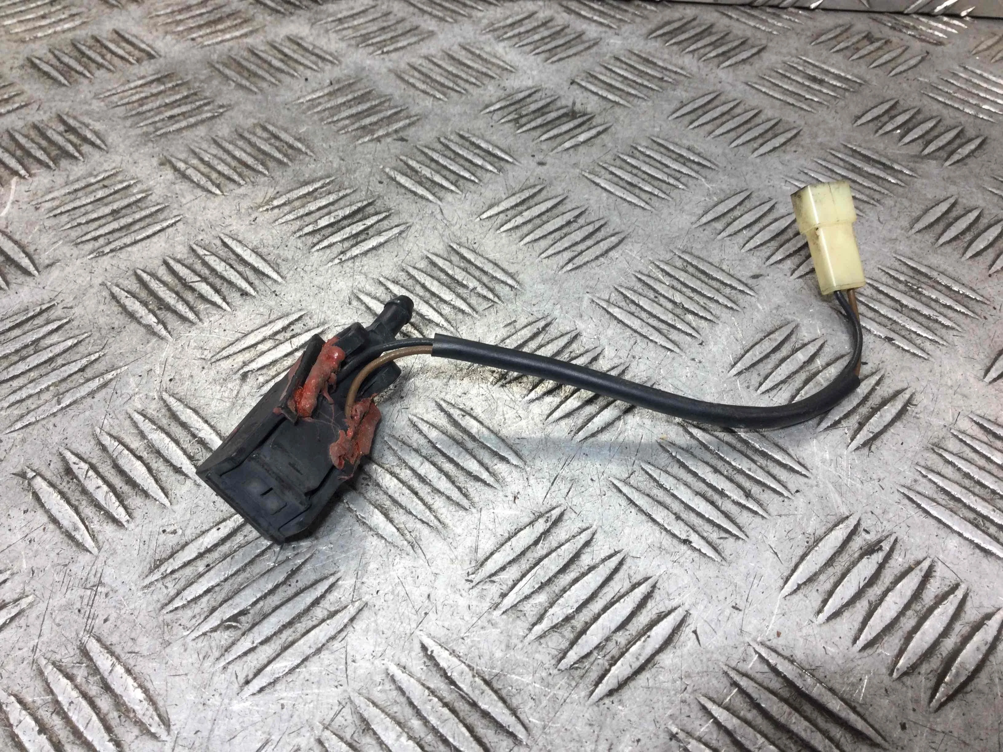 Форсунка омывателя Volkswagen Passat B5 (1996-2000) бензин 1.6 i Механика Универсал