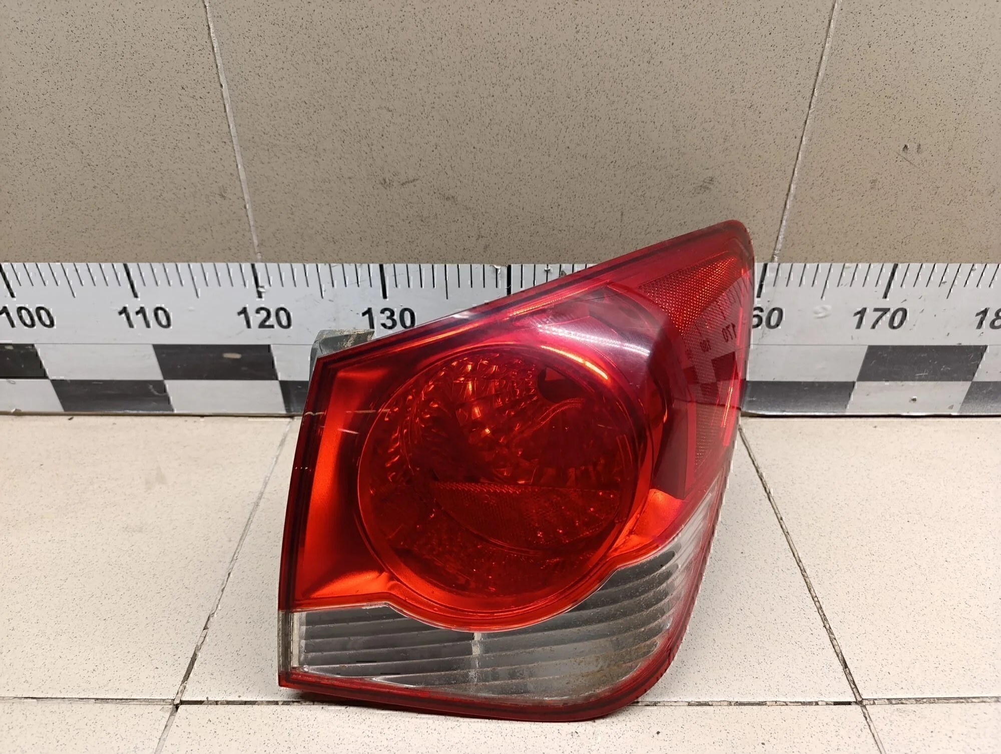 Фонарь задний правый Cruze 2009-2016