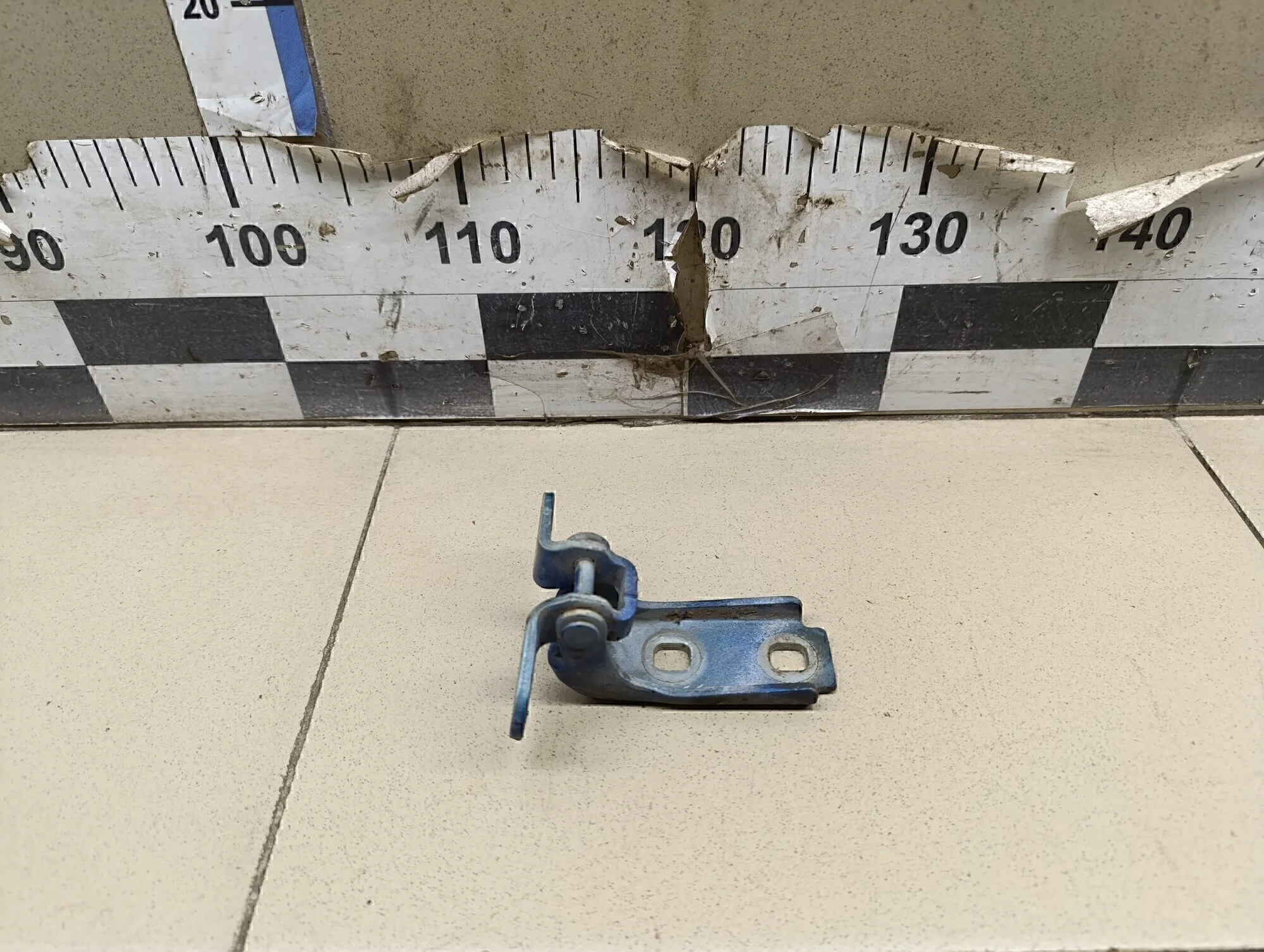 Петля двери передней Cruze 2009-2016