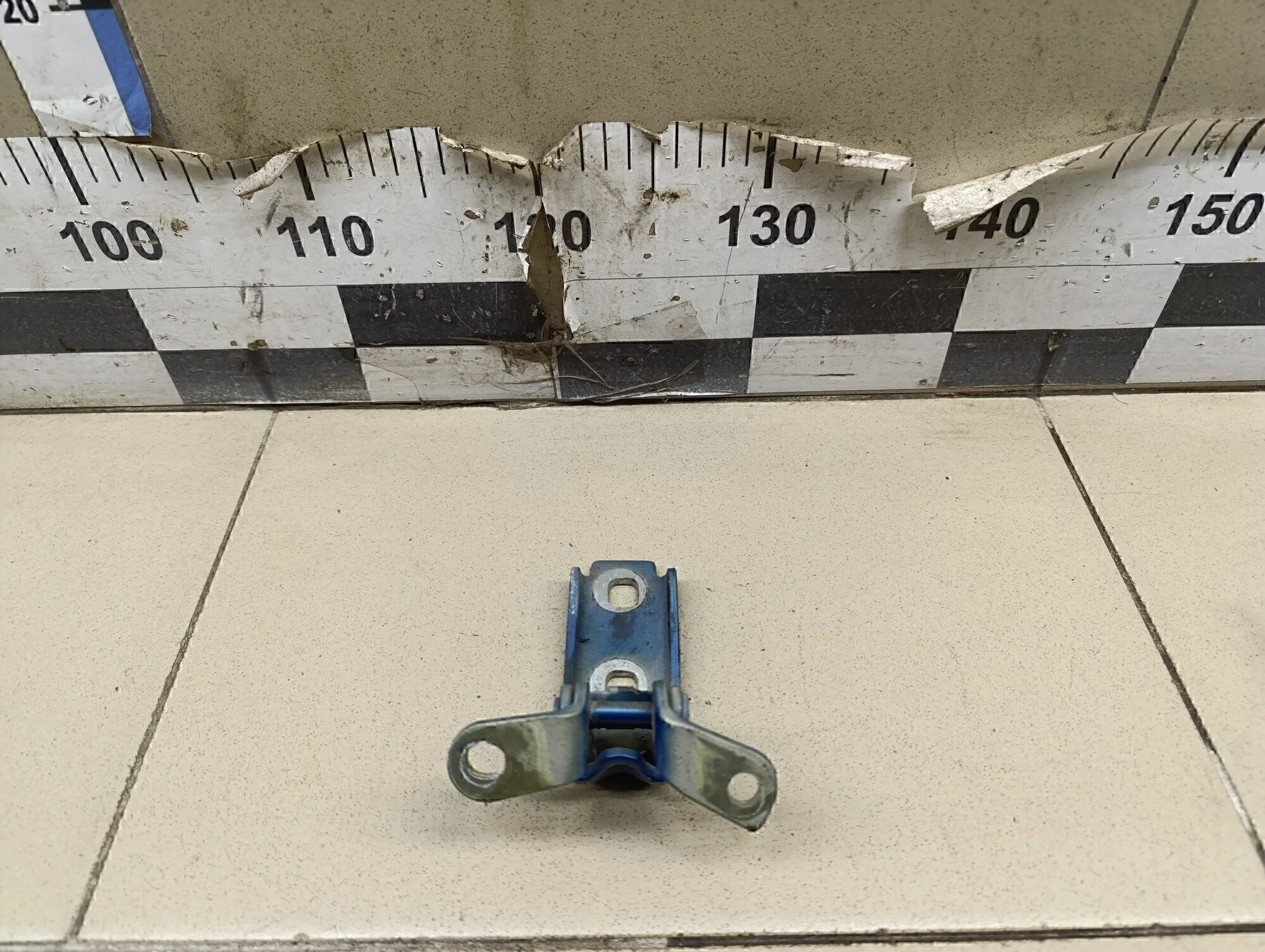 Петля двери передней Cruze 2009-2016