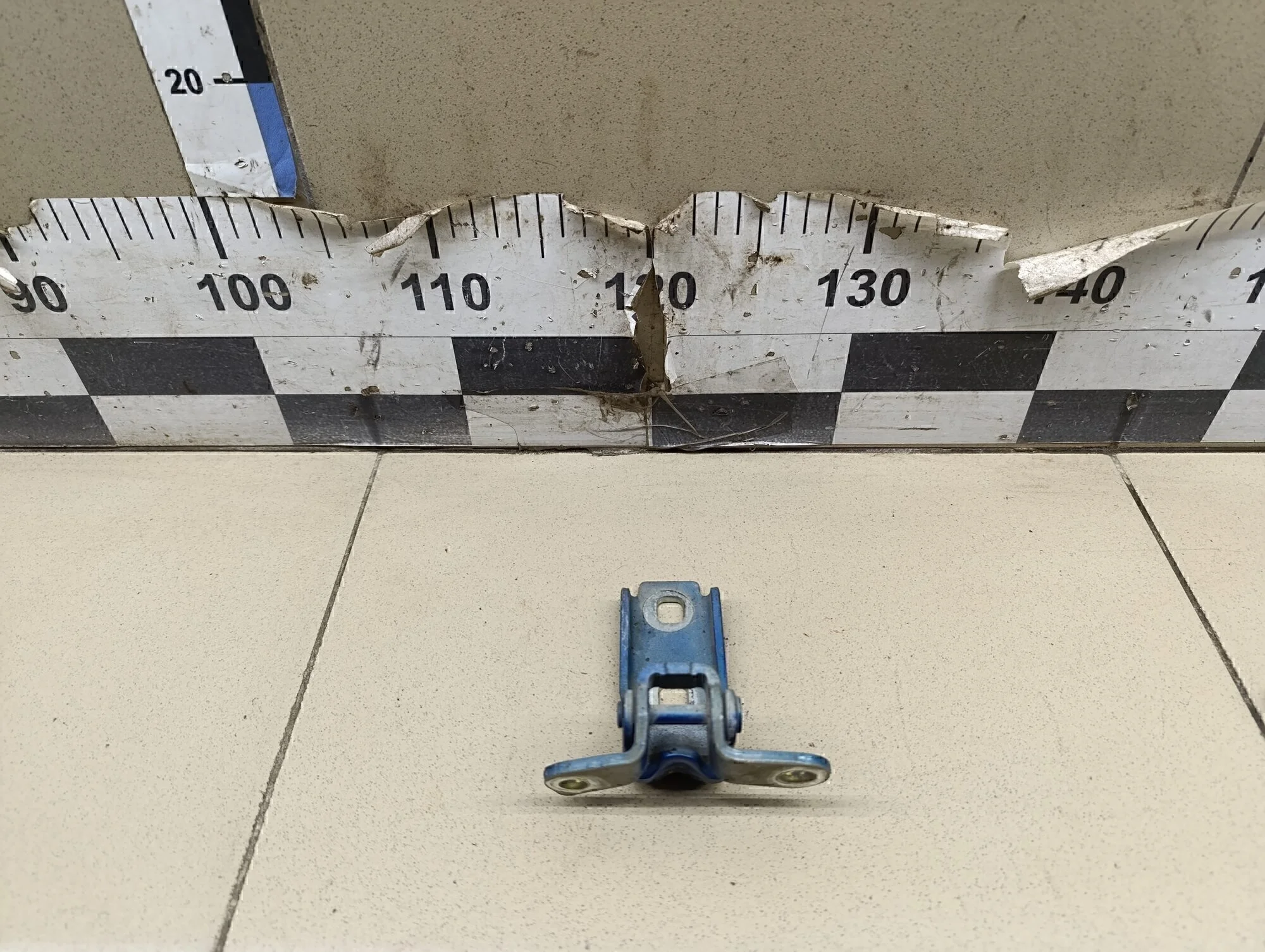 Петля двери передней Cruze 2009-2016