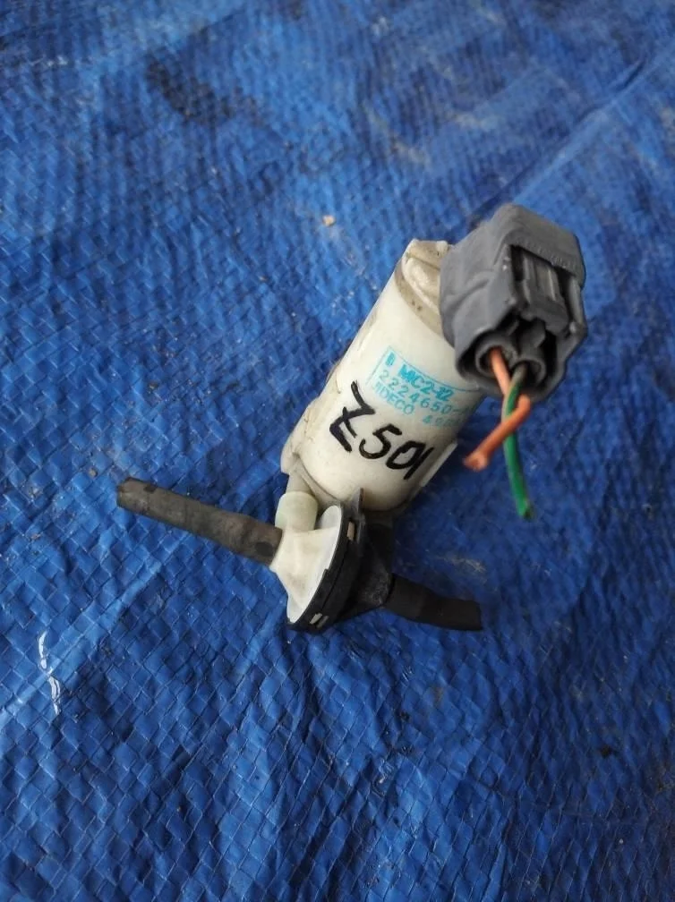 Б.у. насос омывателя NISSAN MURANO Z50 NISSAN MURANO Z50