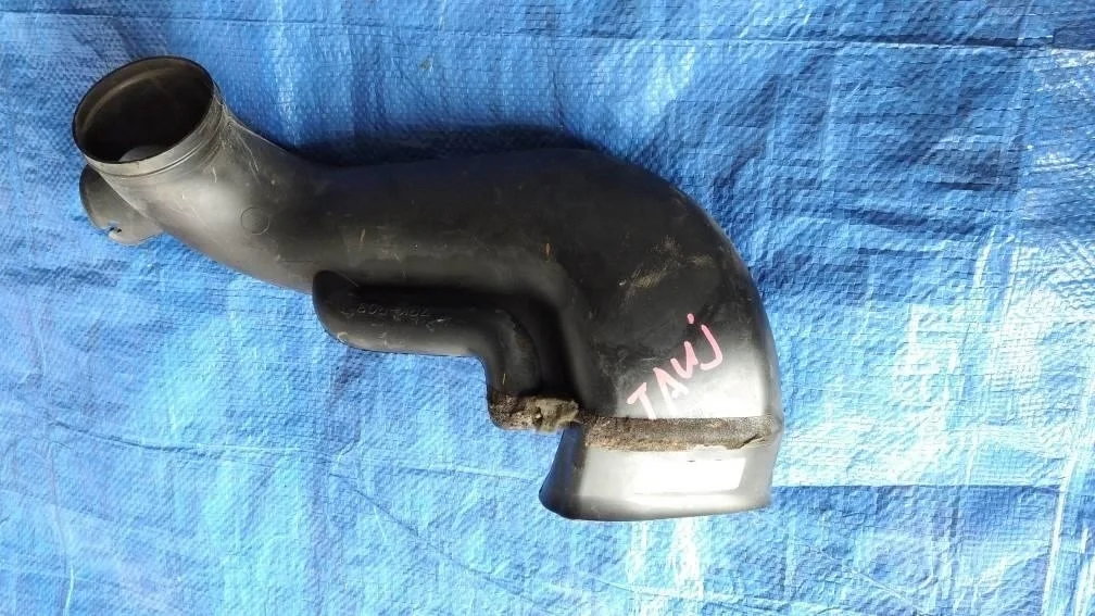 Б.у. воздухозаборник SUZUKI GRAND VITARA JB424 SUZUKI GRAND VITARA JB424