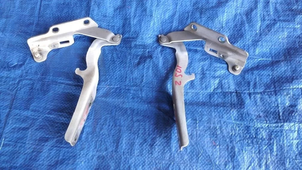 Б.у. петля капота (2шт) NISSAN MURANO Z50 NISSAN MURANO Z50