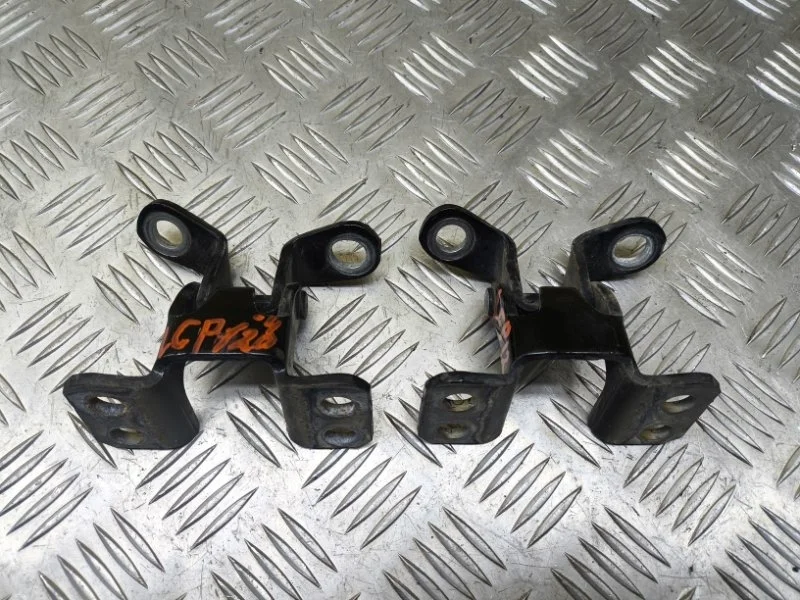 Петля крышки багажника Toyota Land Cruiser Prado 120 (2002-2009) 2008 6880160050 ВНЕДОРОЖНИК 4.0 I 1GRFE