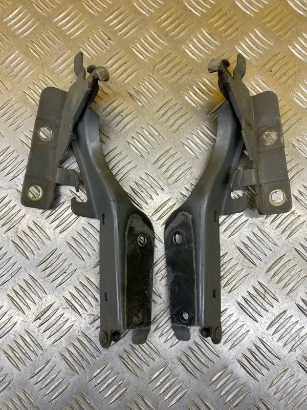 Петля капота Infiniti Fx 30D ( 2002-2013) 2011 654001CA0A 3.0 D V9X