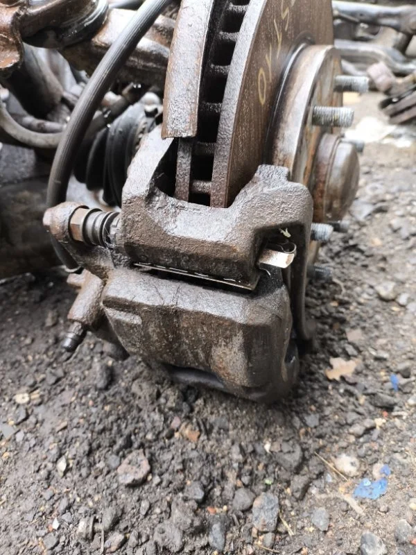 Суппорт передний правый Mitsubishi L200 (2006-2015) 2006 4605A202 ПИКАП 2.5 D 4D56