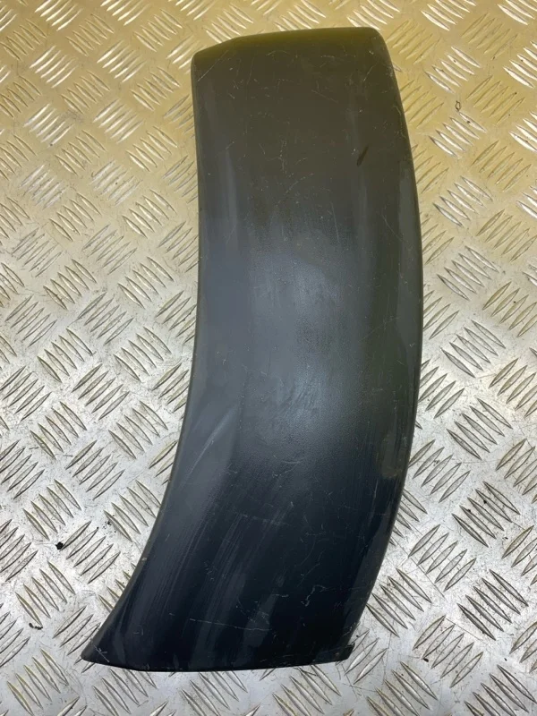 Накладка на бампер Toyota Hilux (2005-2015) 2013 521130K150