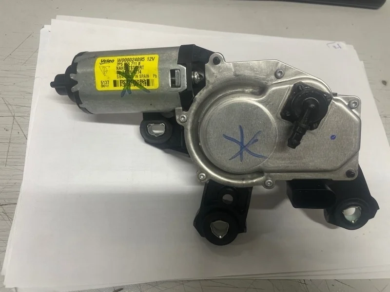 Мотор стеклоочистителя Porsche Cayenne 2014 958