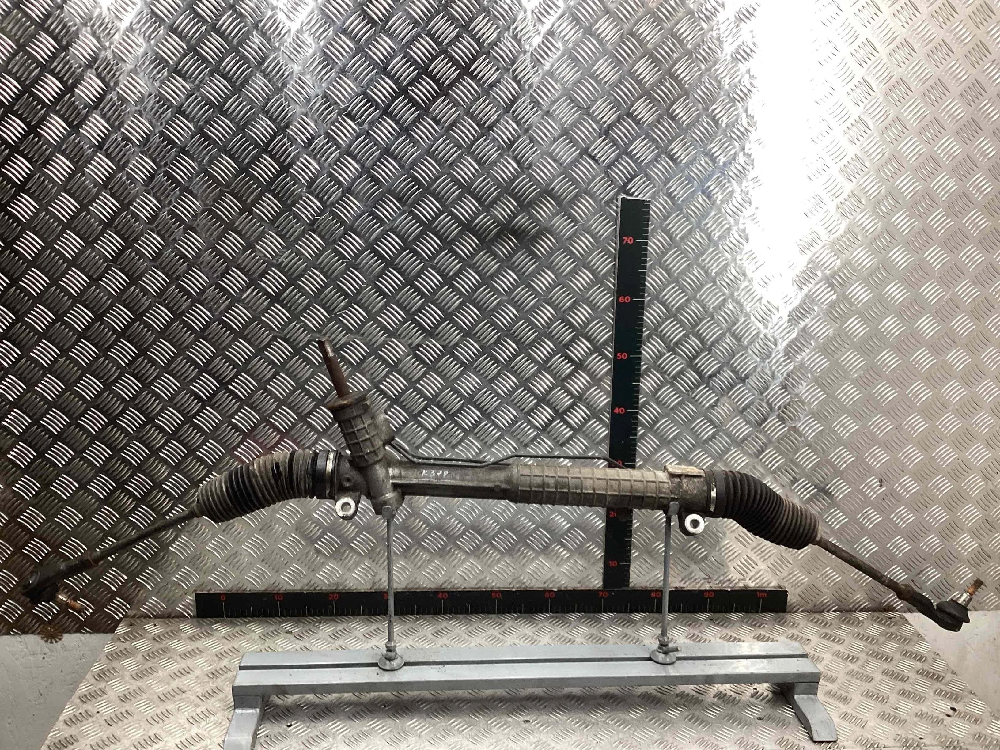 Рулевая рейка Land Rover Discovery Discovery III (LA) 2004-2009 2005 2,7 Дизель МКПП 6ст. Внедорожник.