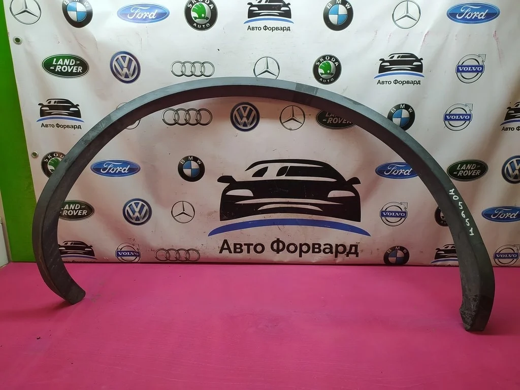 Расширитель арки задний правый VW Touareg 2 NF