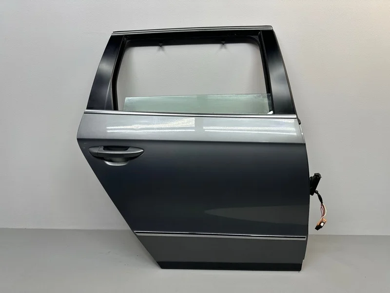 Дверь Volkswagen Passat B6