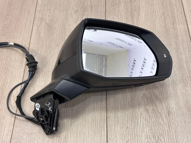 Зеркало Audi Q7 2015- 4M