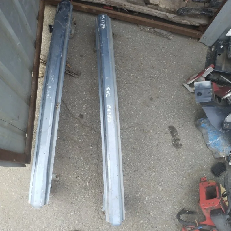 Усилитель бампера Skoda Octavia A5 2004-2013 1Z5807305C 1Z, задний