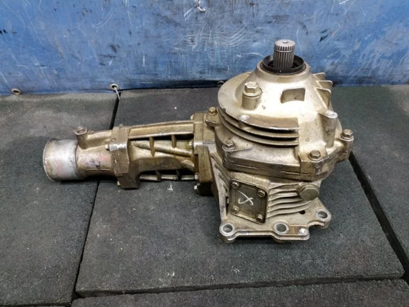 Раздатка Mitsubishi Outlander 2005 MN132254 CU2W 2.4 4G69, передняя