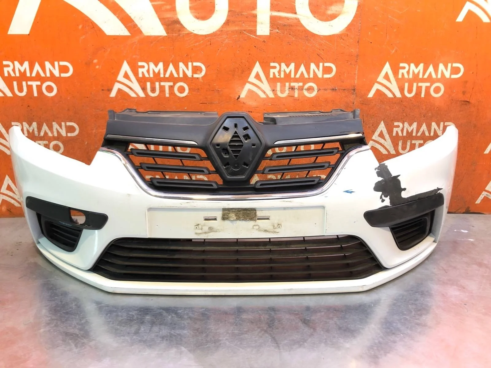 Бампер Renault Logan 2018-2022