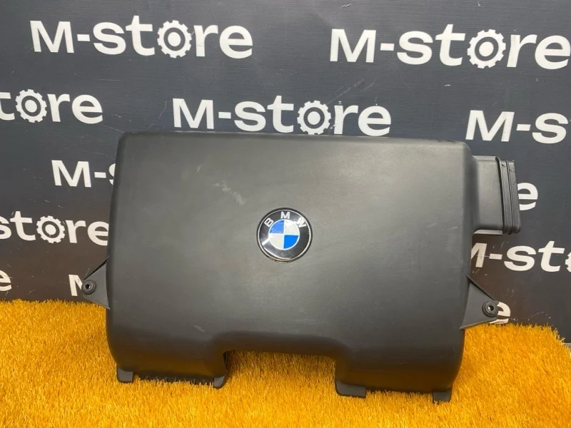 Воздухозаборник Audi Q3 2012 13717561927 8U CPSA