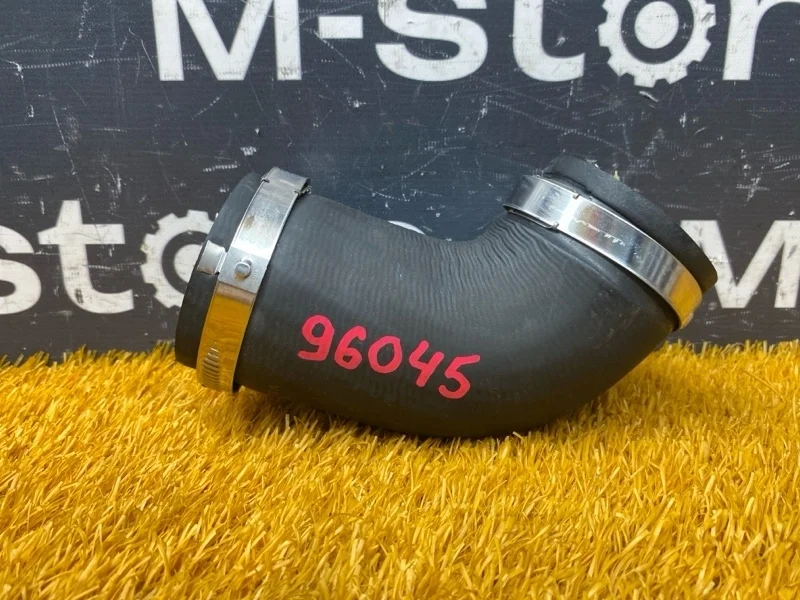 Патрубок интеркулера Audi Q3 2012 5N0145833A 8U CPSA