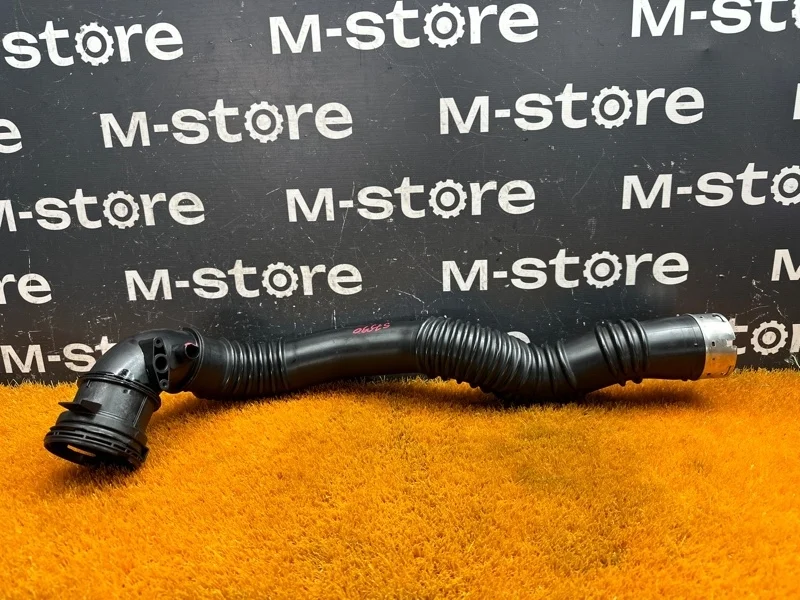 Патрубок воздухозаборника Bmw 5-Series 2011 13717612091 F10 N20B20A