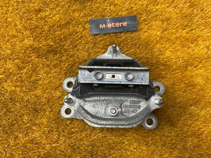 Подушка КПП Audi Q5 2009 8K0399115S 8R CAL