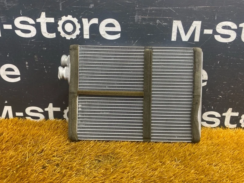 Радиатор печки Audi Q5 2010 8K0898037A 8R CDN