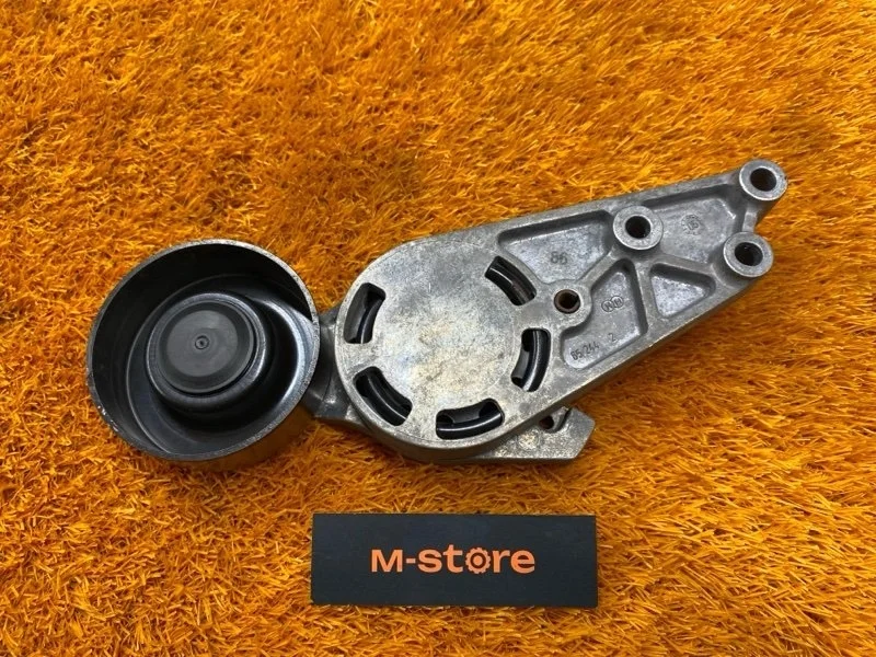 Натяжитель приводного ремня Audi A4 2005 06B903133A B7/8E BGB