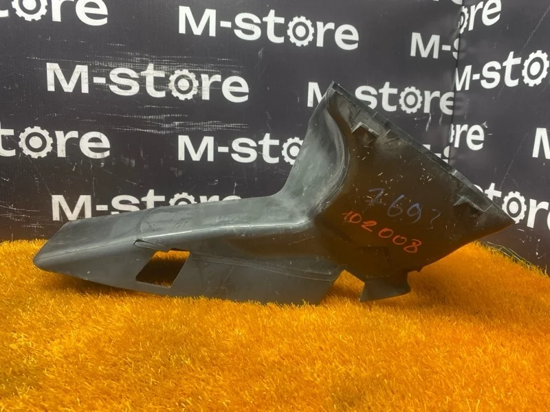 Воздуховод радиатора Audi A4 2005 8E0117335K B7/8E BGB, передний левый