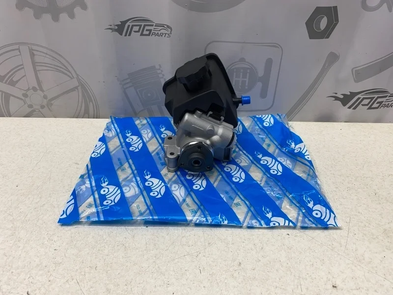 Насос гур Mercedes-benz Viano W639