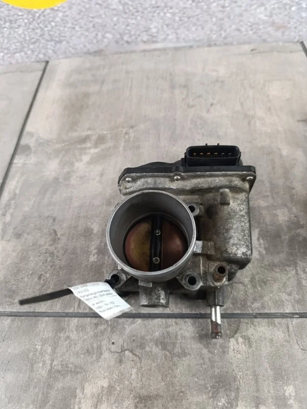 Дроссельная заслонка Suzuki SX4 2010 YC41