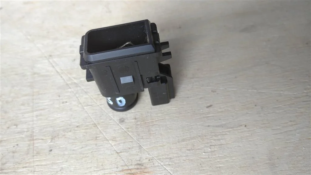 Б.у. датчик температуры салона TOYOTA ESTIMA GSR50 TOYOTA ESTIMA GSR50