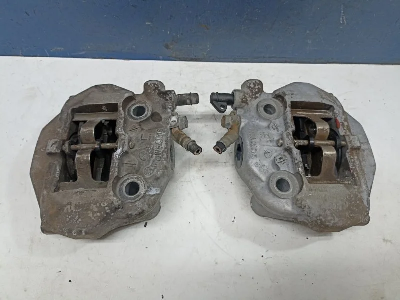 Суппорта тормозные Toyota Celsior 4773050160 UCF31 4.3 3UZ-FE, задняя