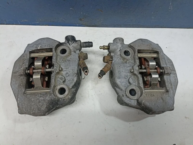 Суппорта тормозные Toyota Celsior 4773050160 UCF31 4.3 3UZ-FE, задняя