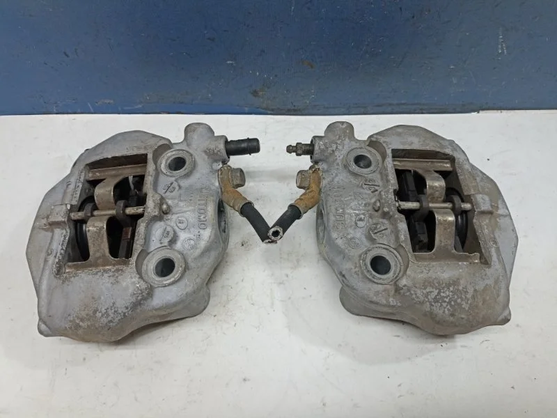 Суппорта тормозные Toyota Celsior 4773050160 UCF31 4.3 3UZ-FE, задняя