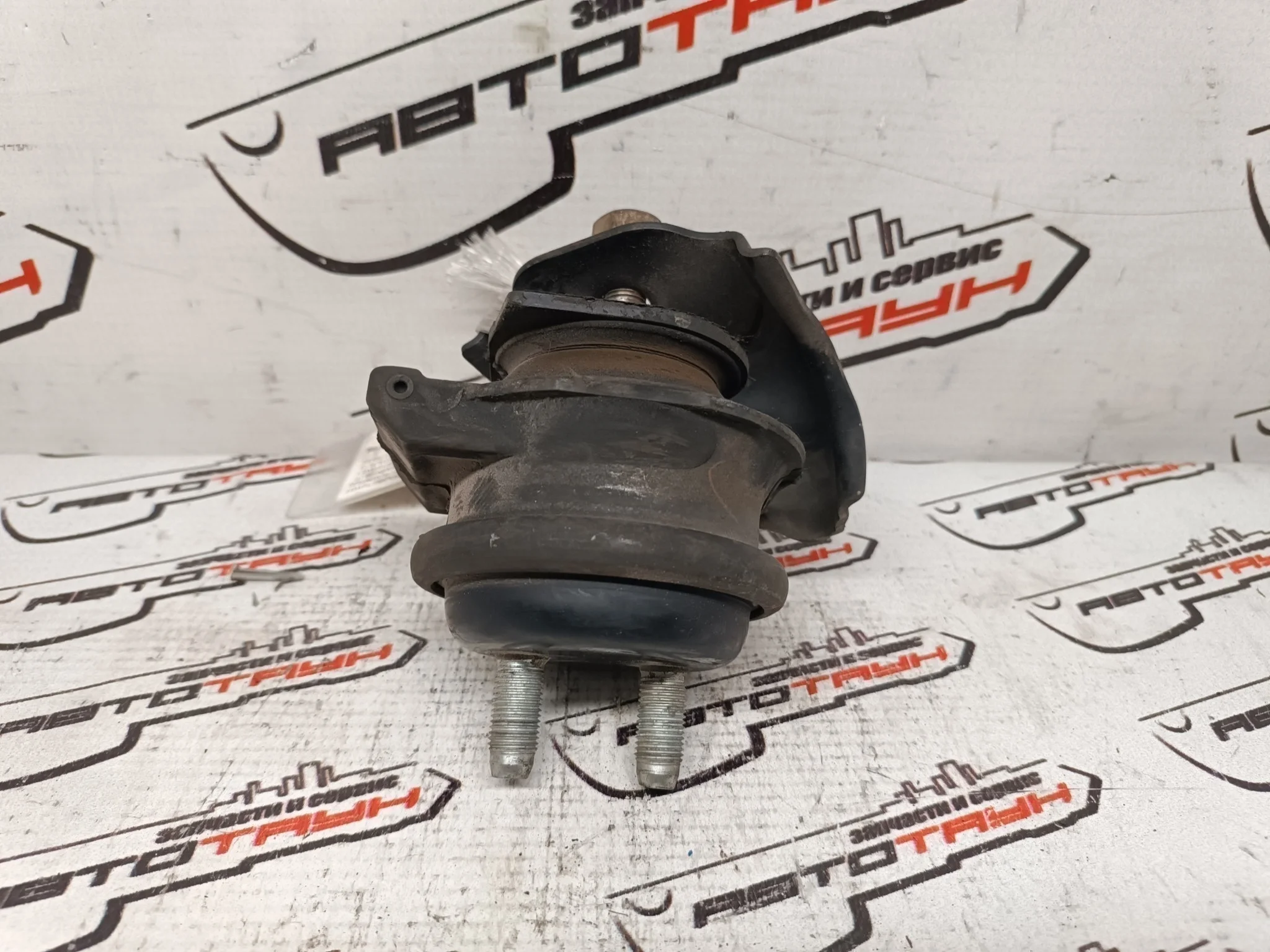 ПОДУШКА ДВС TOYOTA LEXUS ПРАВО 1236070040