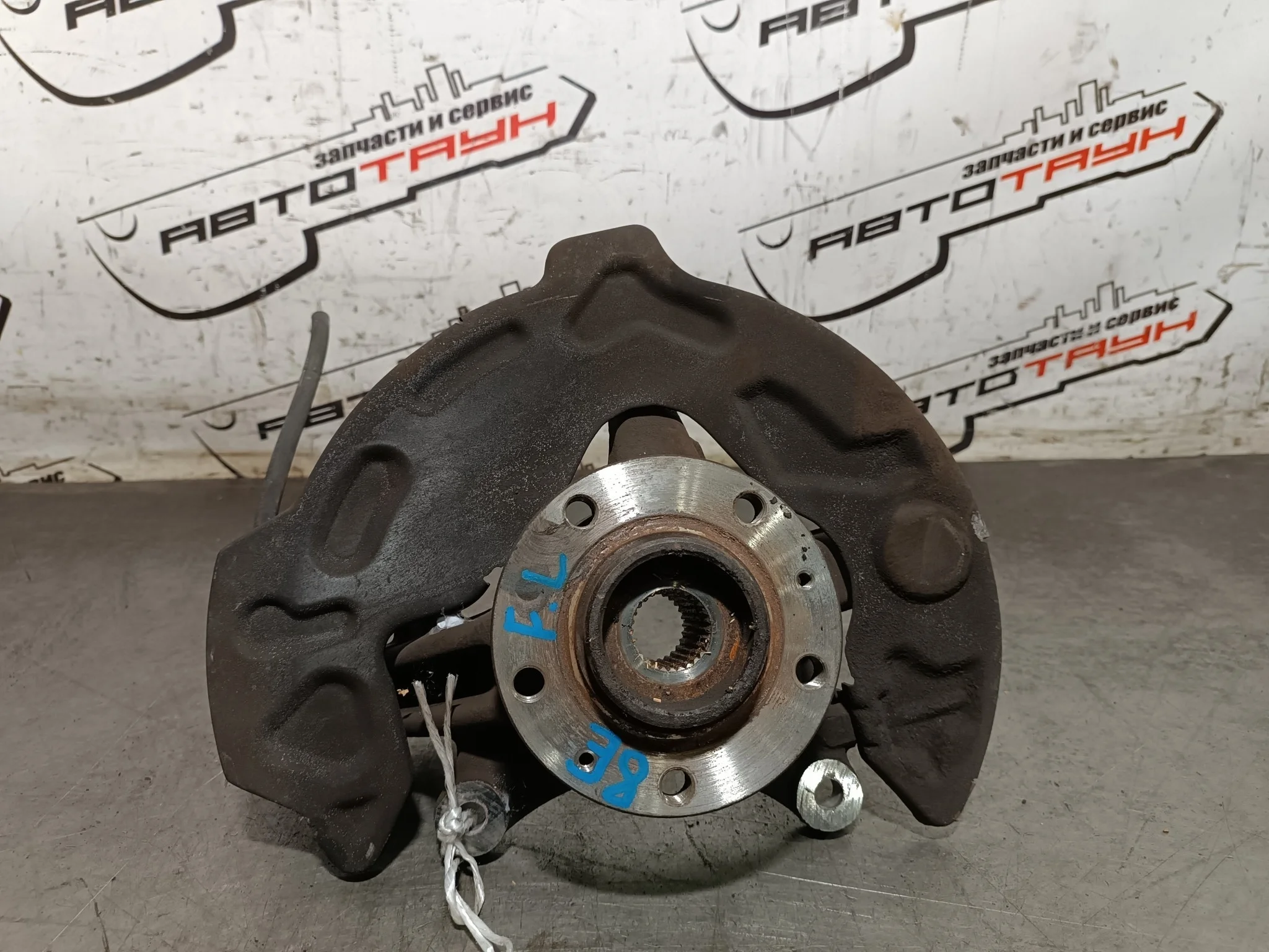 СТУПИЦА PEUGEOT ПЕРЕД ЛЕВО 3646A9