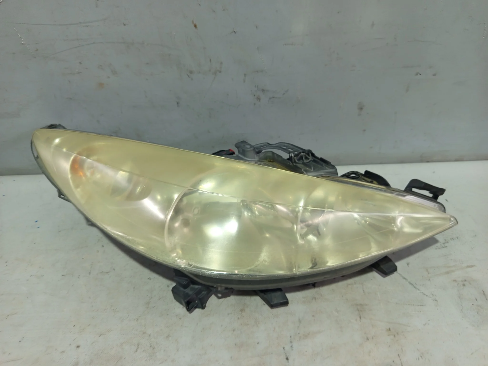 ФАРА PEUGEOT ПРАВО 620697 NA8129