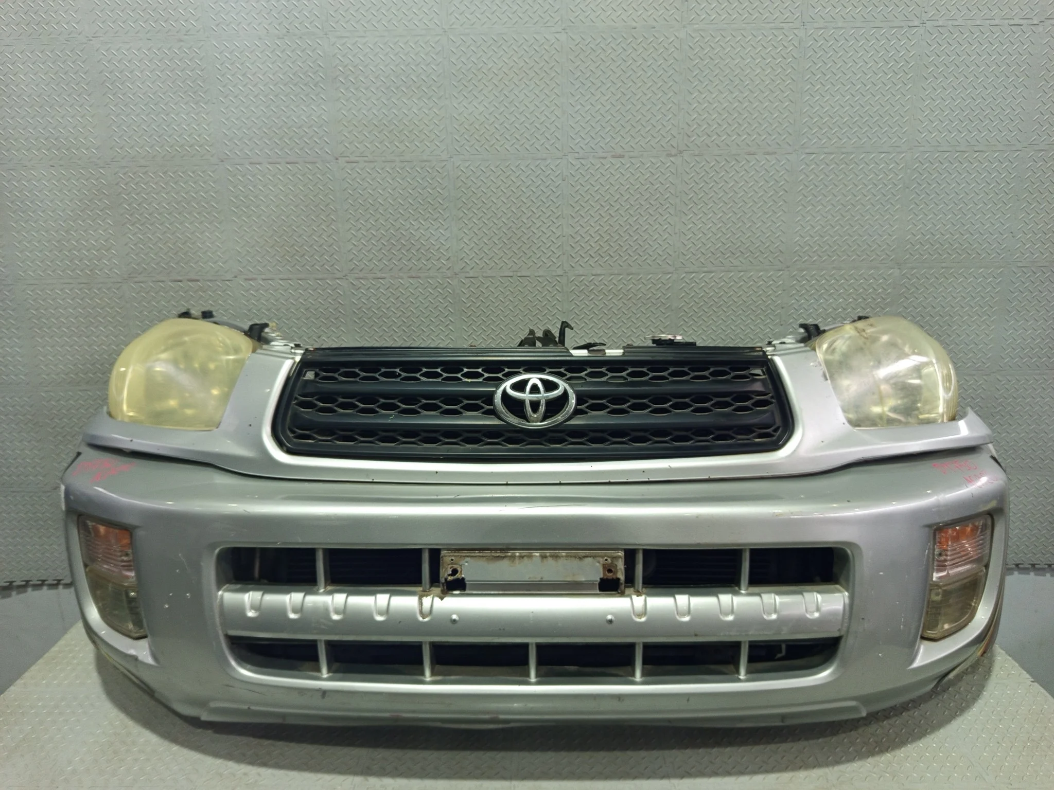 NOSECUT TOYOTA 5211942905 серебро DY750