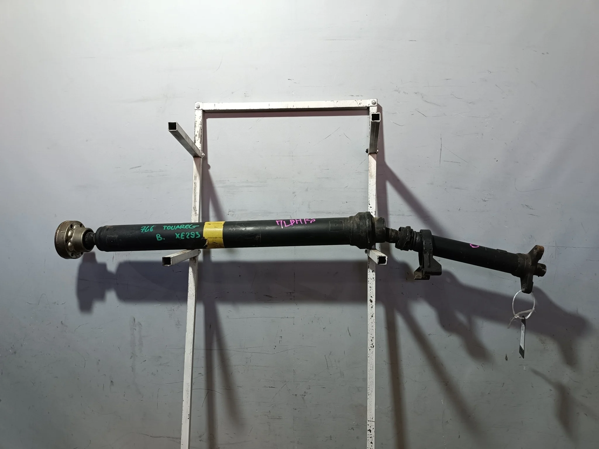 КАРДАН VOLKSWAGEN PORSCHE ЗАД 7L0521102D XE293