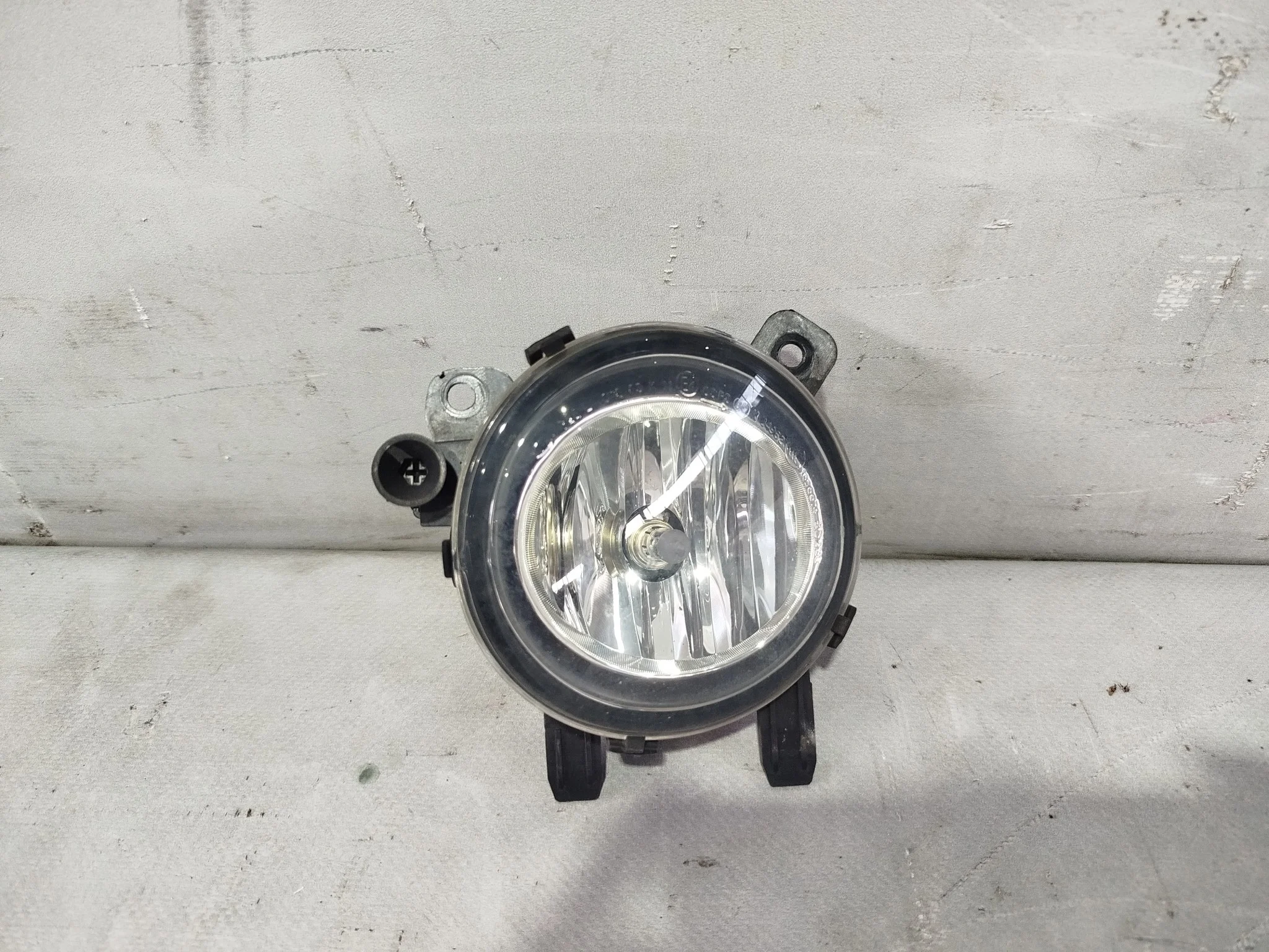 ТУМАНКА BMW ЛЕВО 63177248911 DY326Z