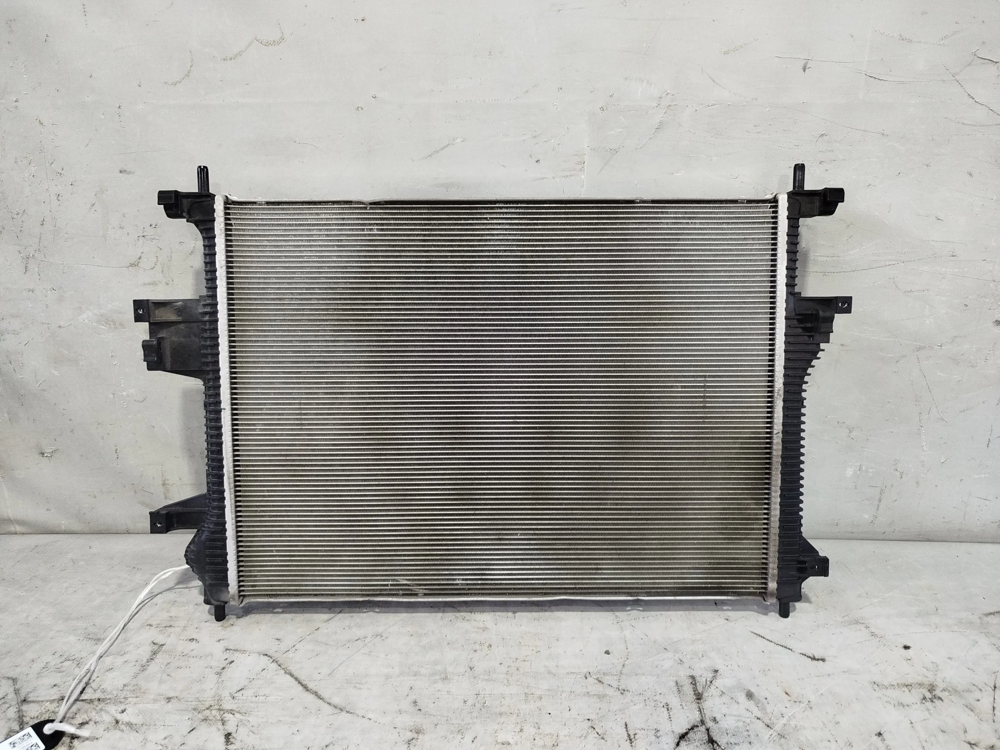 РАДИАТОР ДВИГАТЕЛЯ JAECOO JETOUR OMODA CHERY 302000021AA CH006Z